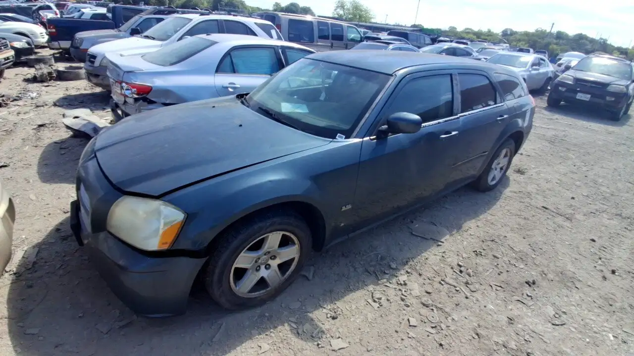Photo of 2006 Dodge Magnum