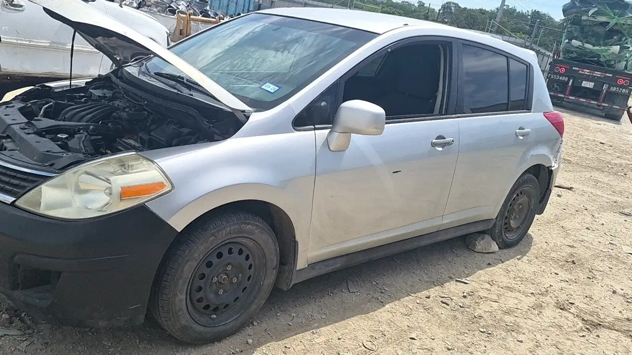 Photo of 2008 Nissan Versa