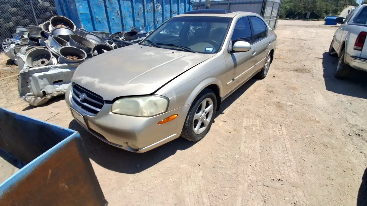 Photo of 2000 Nissan Maxima
