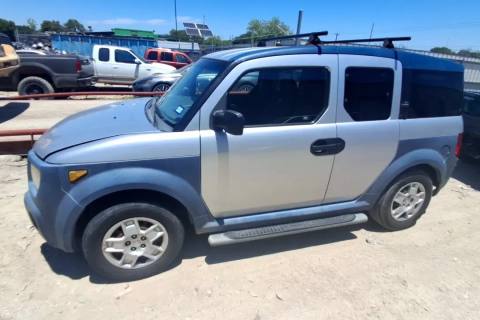Photo of 2006 Honda Element