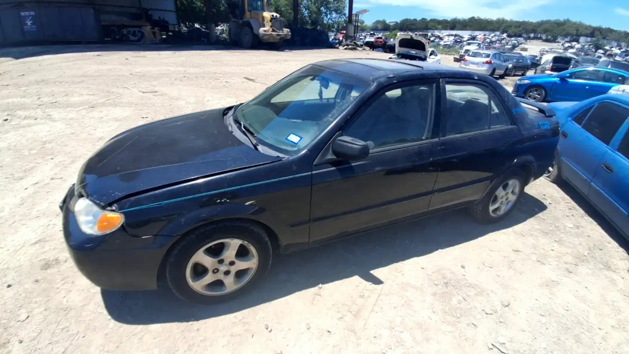 Photo of 2001 Mazda Protege