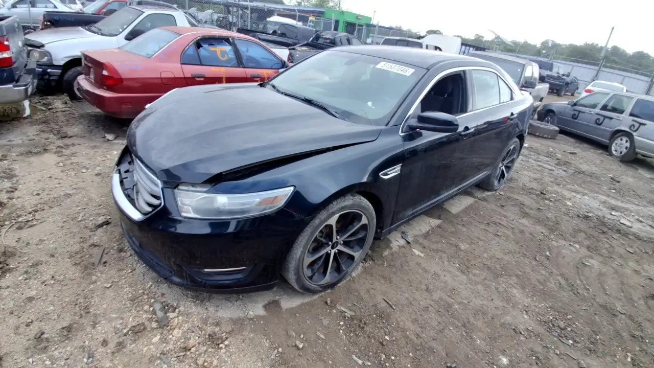 Photo of 2014 Ford Taurus