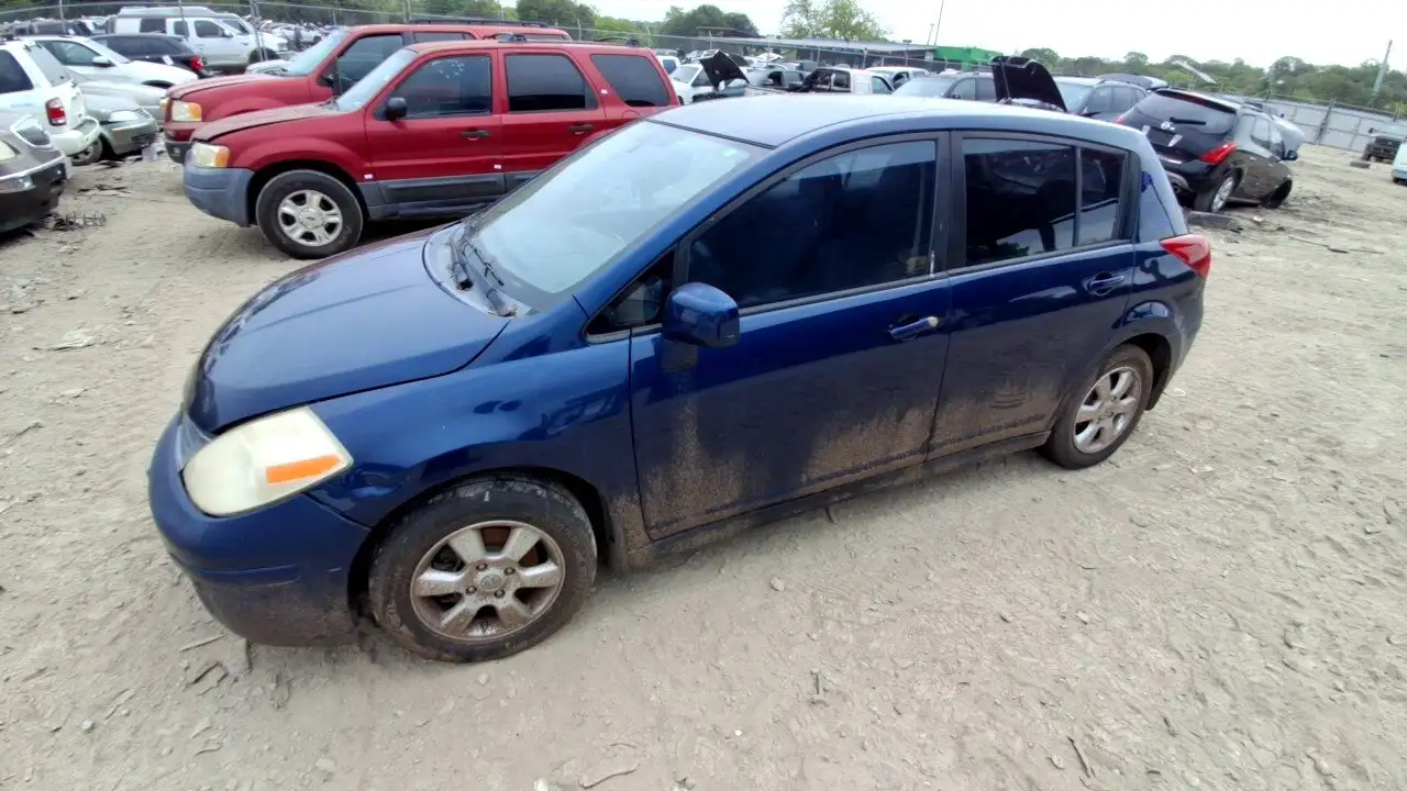 Photo of 2007 Nissan Versa
