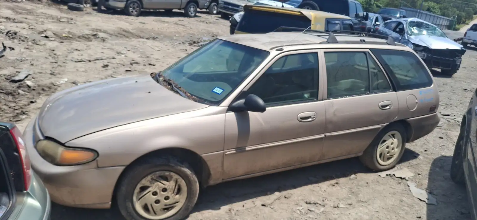 Photo of 1998 Ford Escort