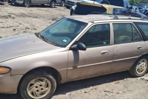 Photo of 1998 Ford Escort