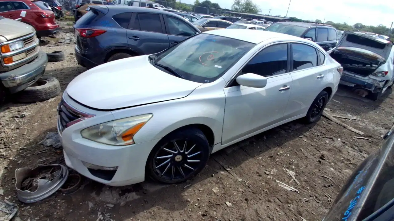 Photo of 2014 Nissan Altima