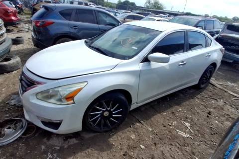 Photo of 2014 Nissan Altima