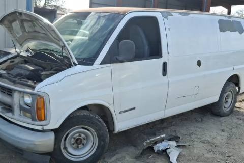 Photo of 1999 Chevrolet Express 2500