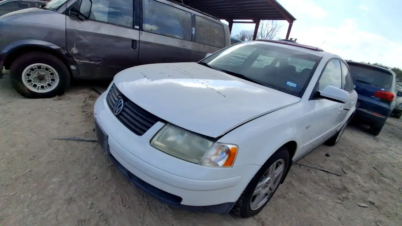 Photo of 2000 Volkswagen Passat