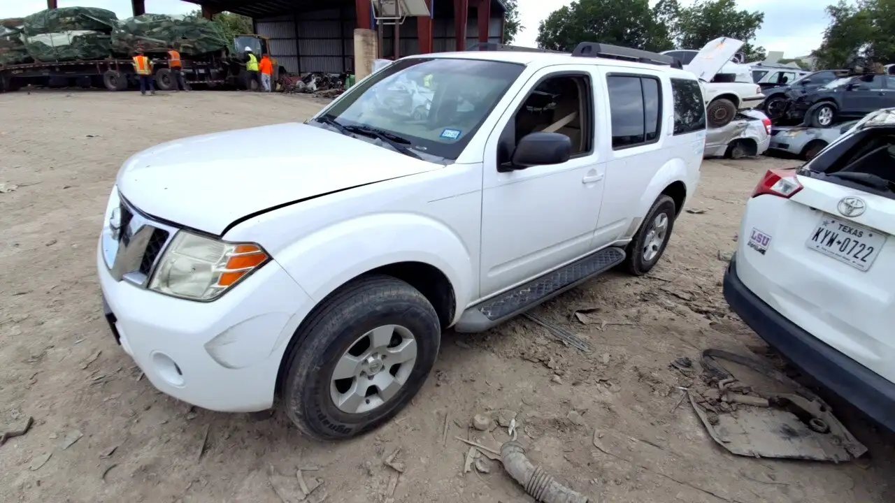 Photo of 2008 Nissan Pathfinder