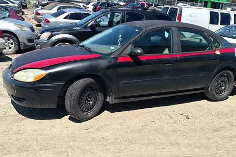 Photo of 2005 Ford Taurus