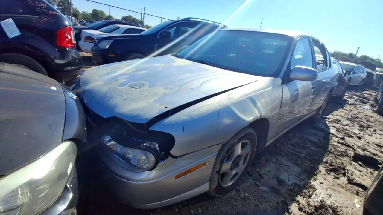 Photo of 2002 Chevrolet Malibu