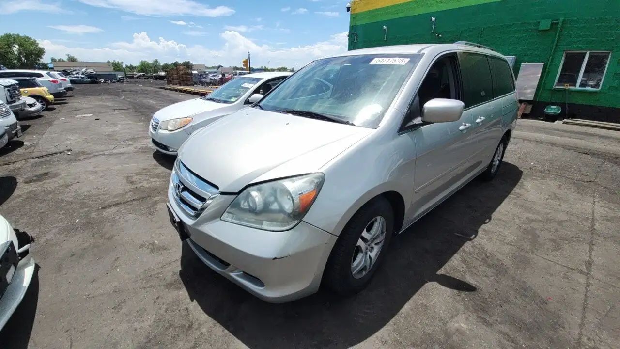 Photo of 2005 Honda Odyssey