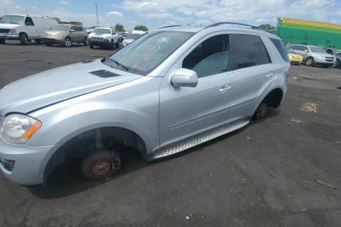 Photo of 2010 Mercedes-Benz Ml350