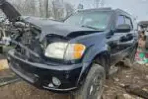 Photo of 2002 Toyota Sequoia