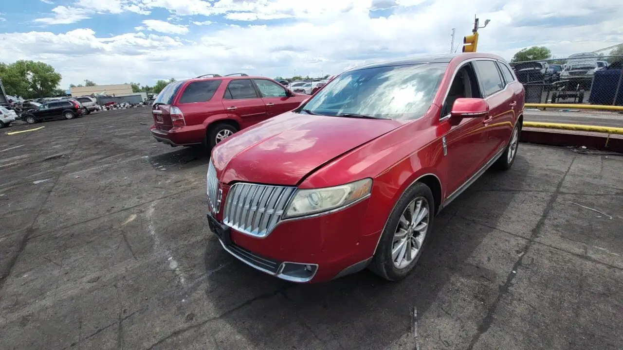Photo of 2010 Lincoln Mkt