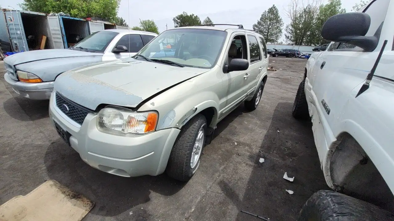 Photo of 2003 Ford Escape