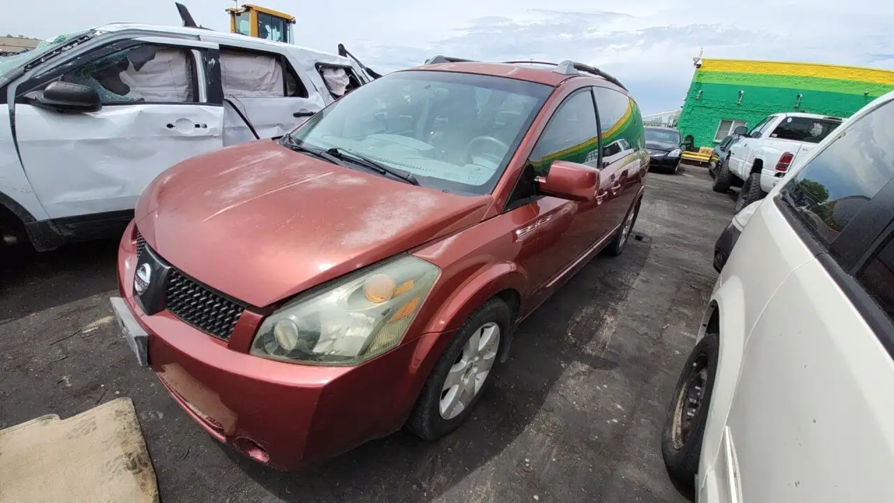 Photo of 2004 Nissan Quest