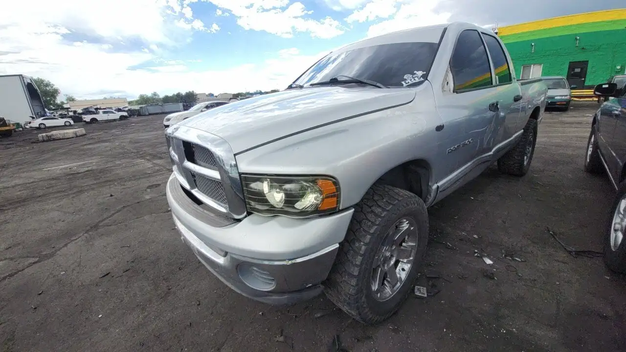 Photo of 2002 Dodge Ram 1500