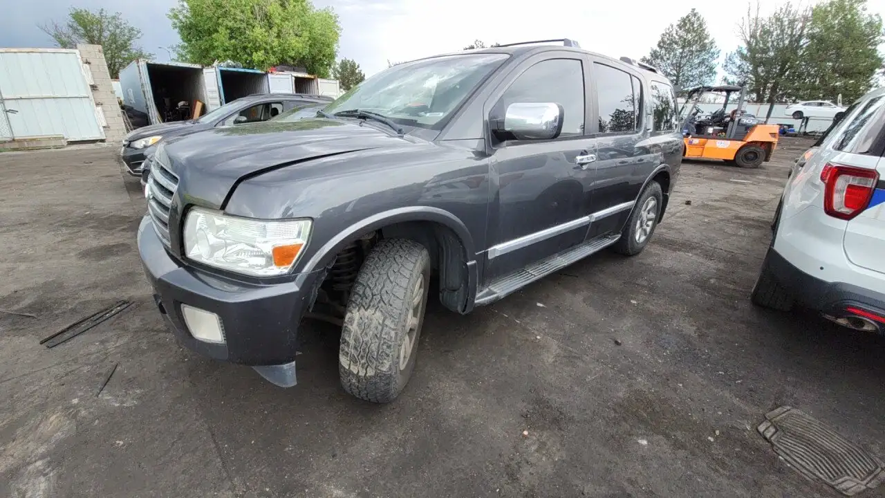 Photo of 2004 Infiniti Qx56