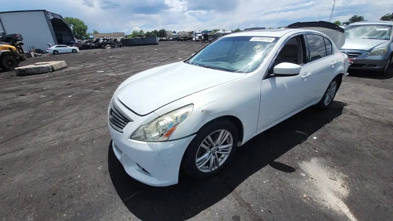 Photo of 2012 Infiniti G37