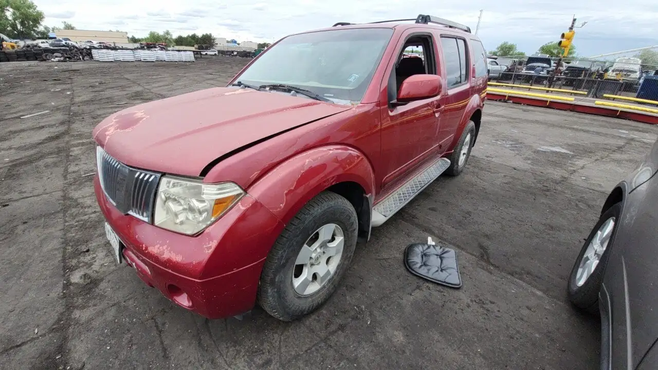 Photo of 2005 Nissan Pathfinder