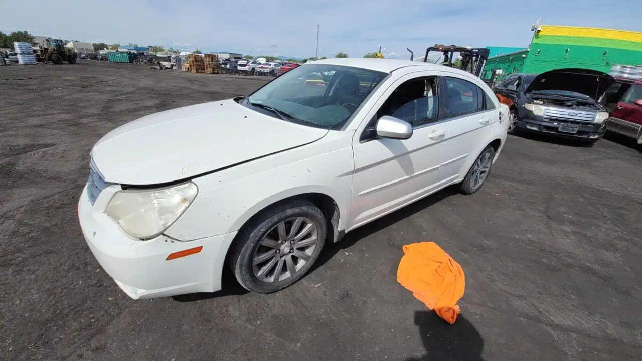 Photo of 2010 Chrysler Sebring