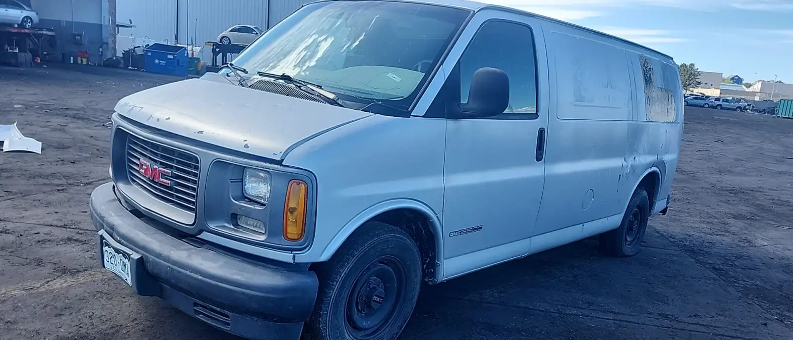 Photo of 1998 Gmc Savana 2500