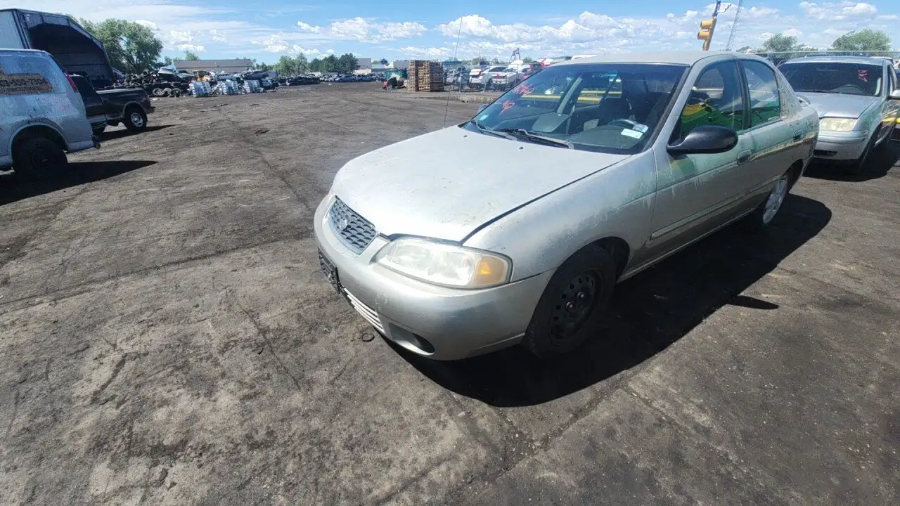 Photo of 2000 Nissan Sentra