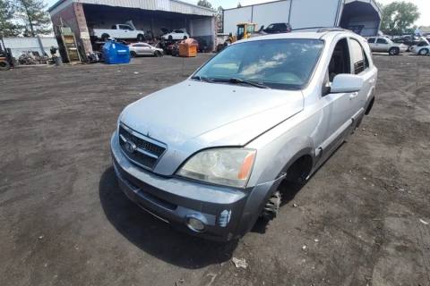 Photo of 2004 Kia Sorento