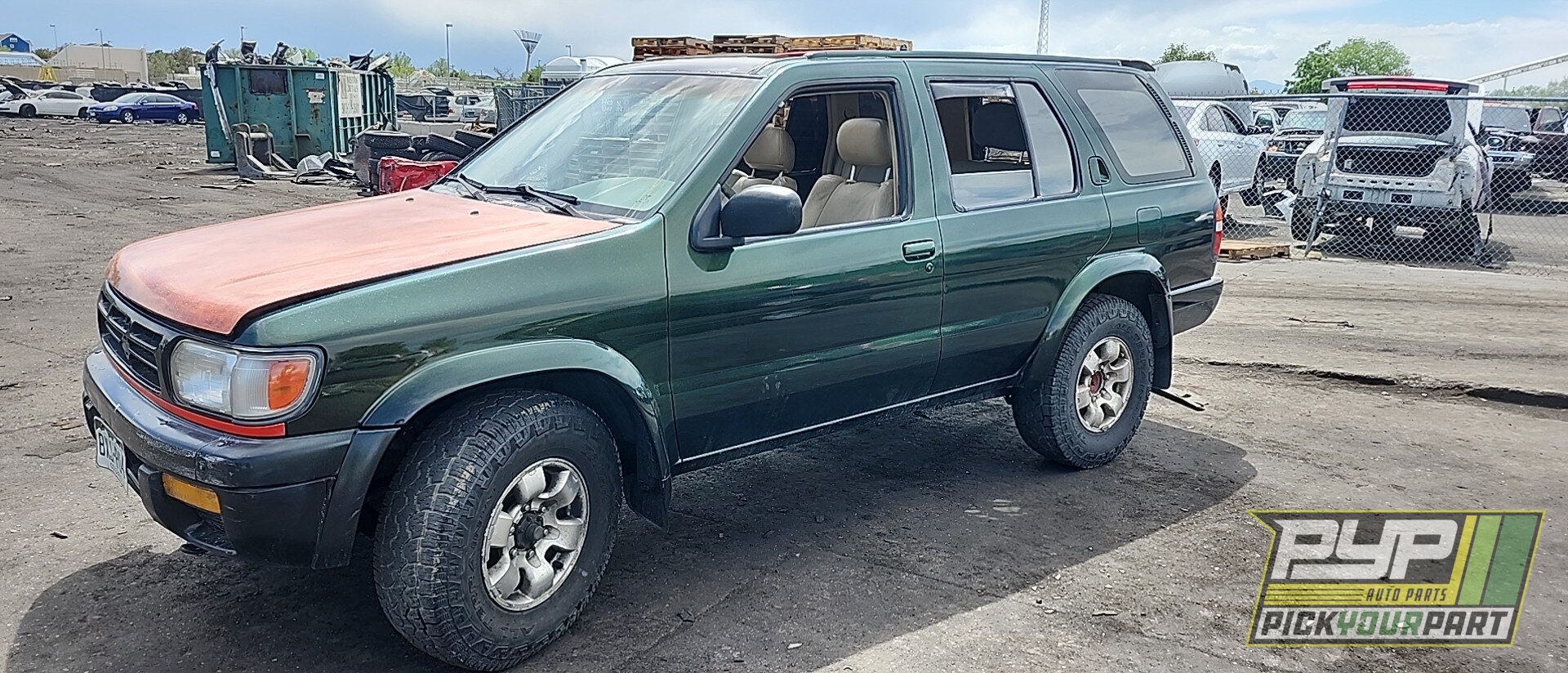 Photo of 1996 Nissan Pathfinder