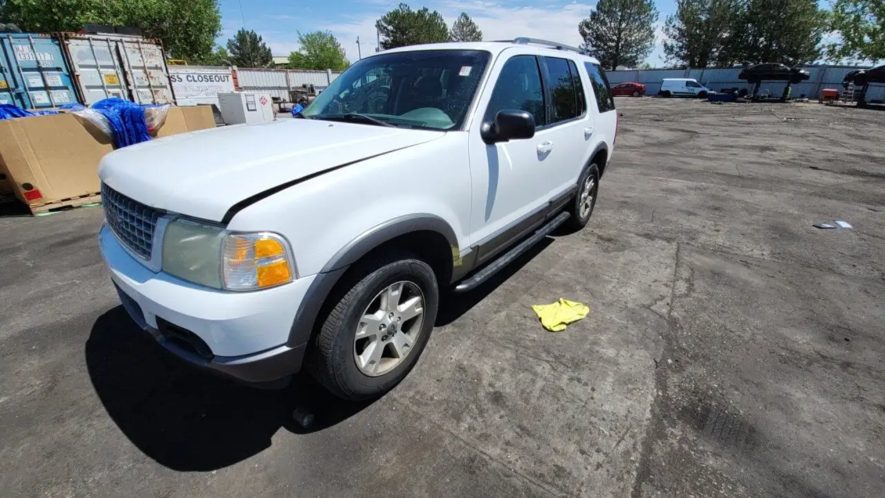 Photo of 2003 Ford Explorer