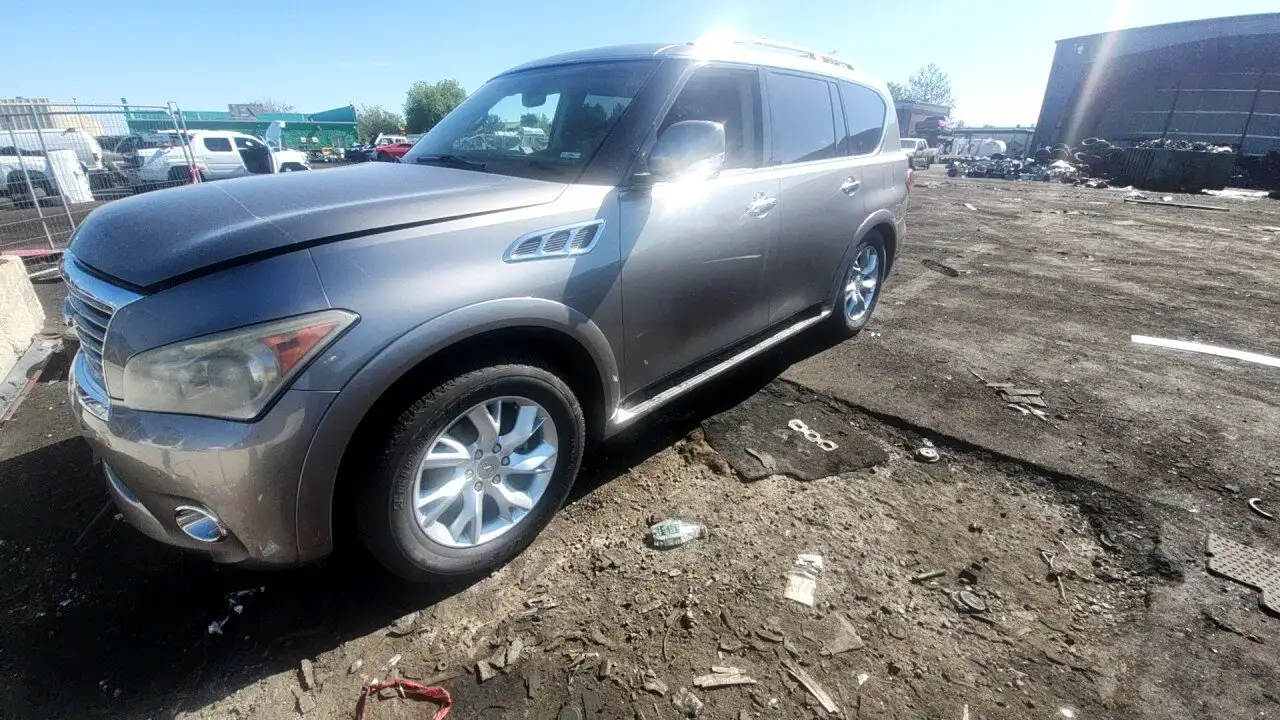 Photo of 2012 Infiniti Qx56