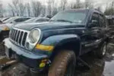 Photo of 2005 Jeep Liberty