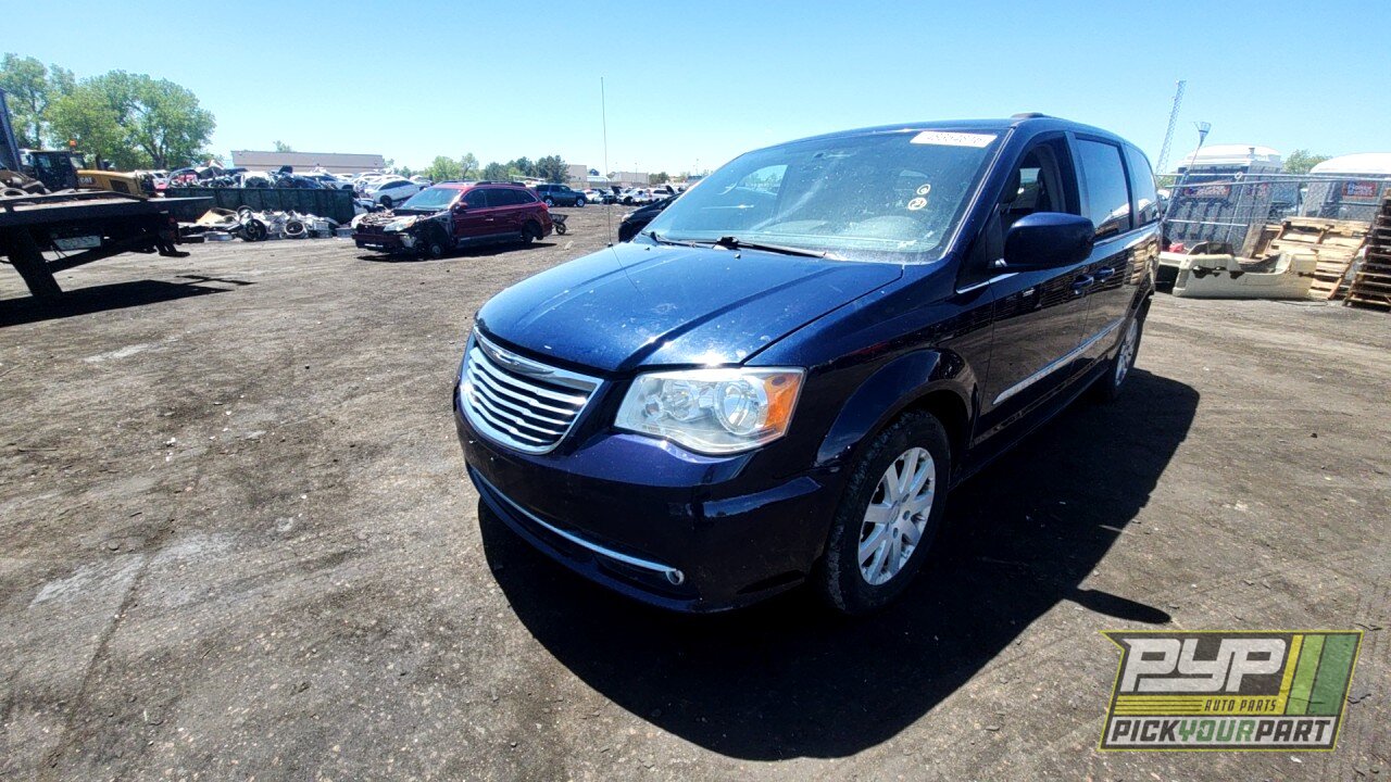 Photo of 2015 Chrysler Town & Country
