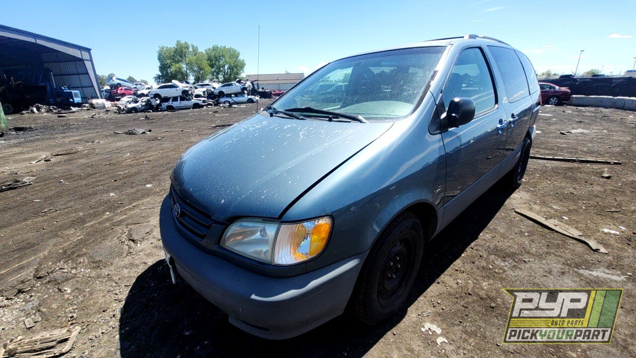 Photo of 2002 Toyota Sienna