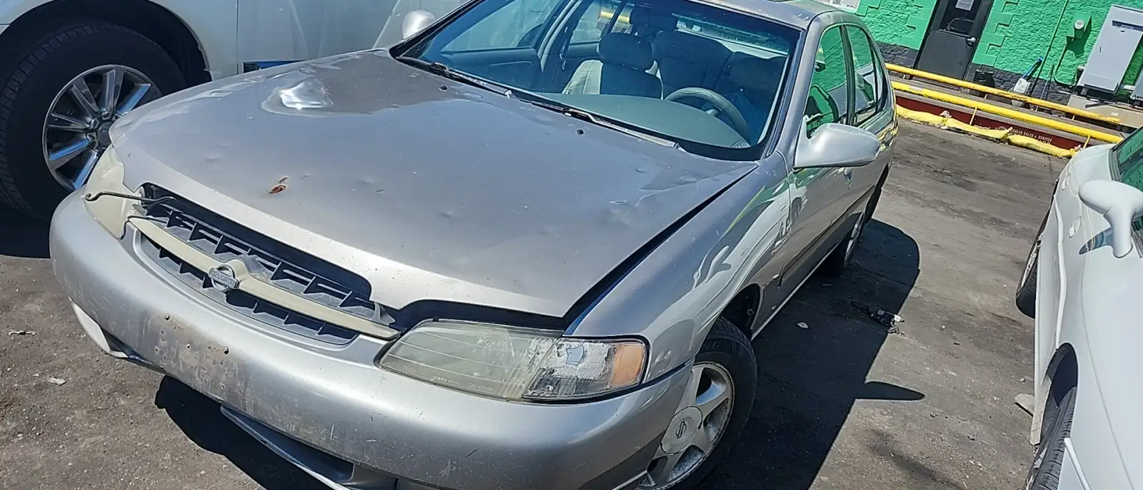 Photo of 1999 Nissan Altima