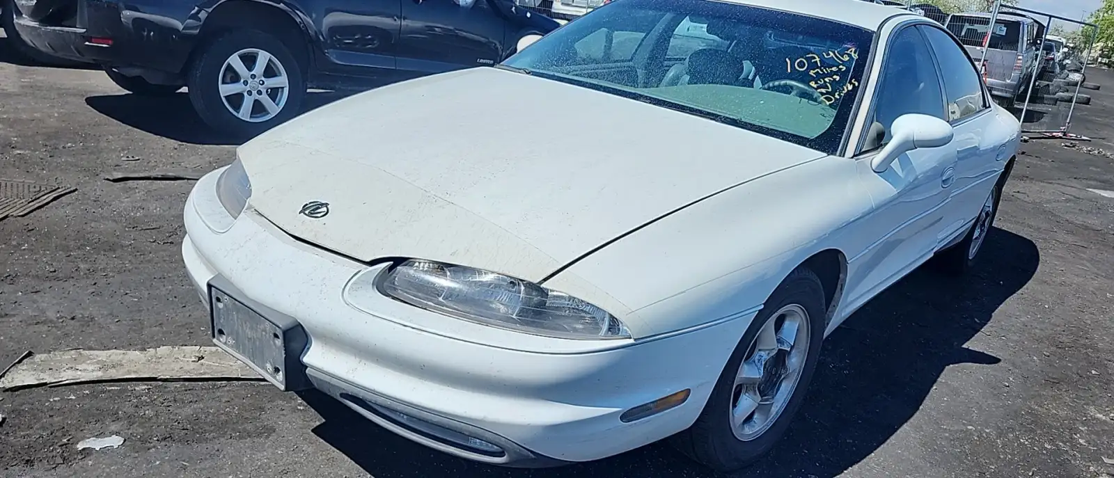 Photo of 1999 Oldsmobile Aurora