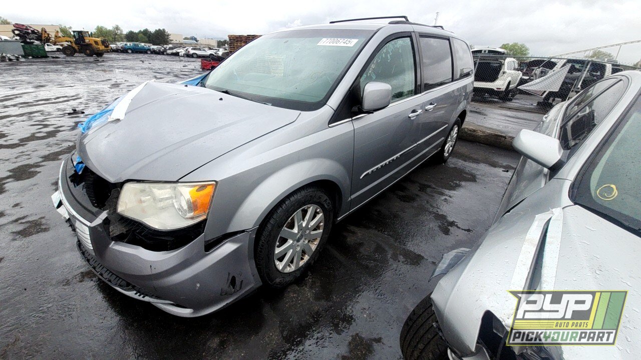 Photo of 2014 Chrysler Town & Country
