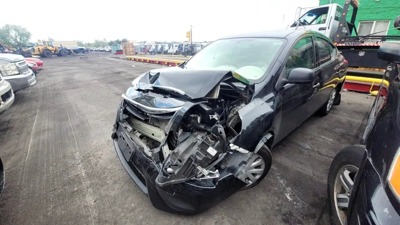 Photo of 2015 Nissan Versa