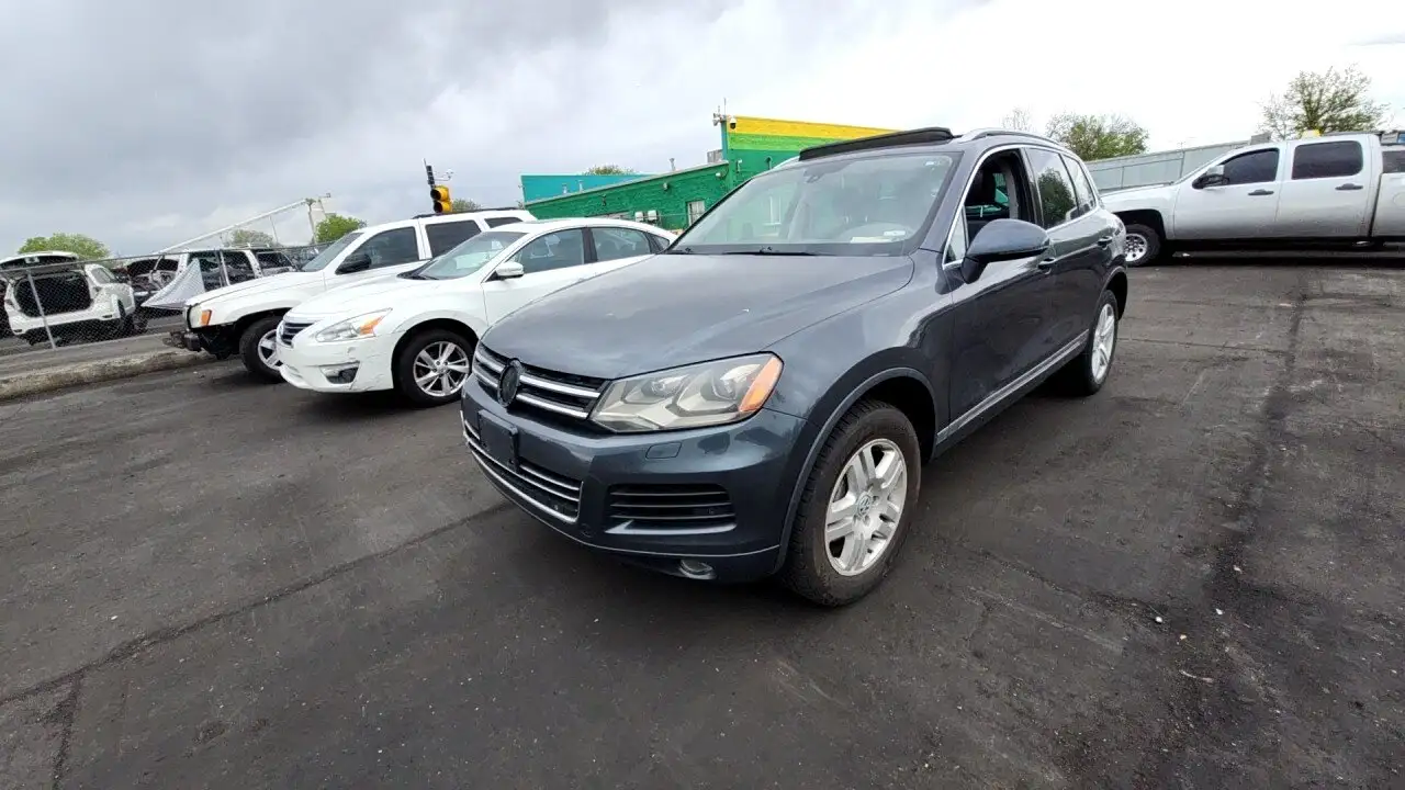 Photo of 2011 Volkswagen Touareg