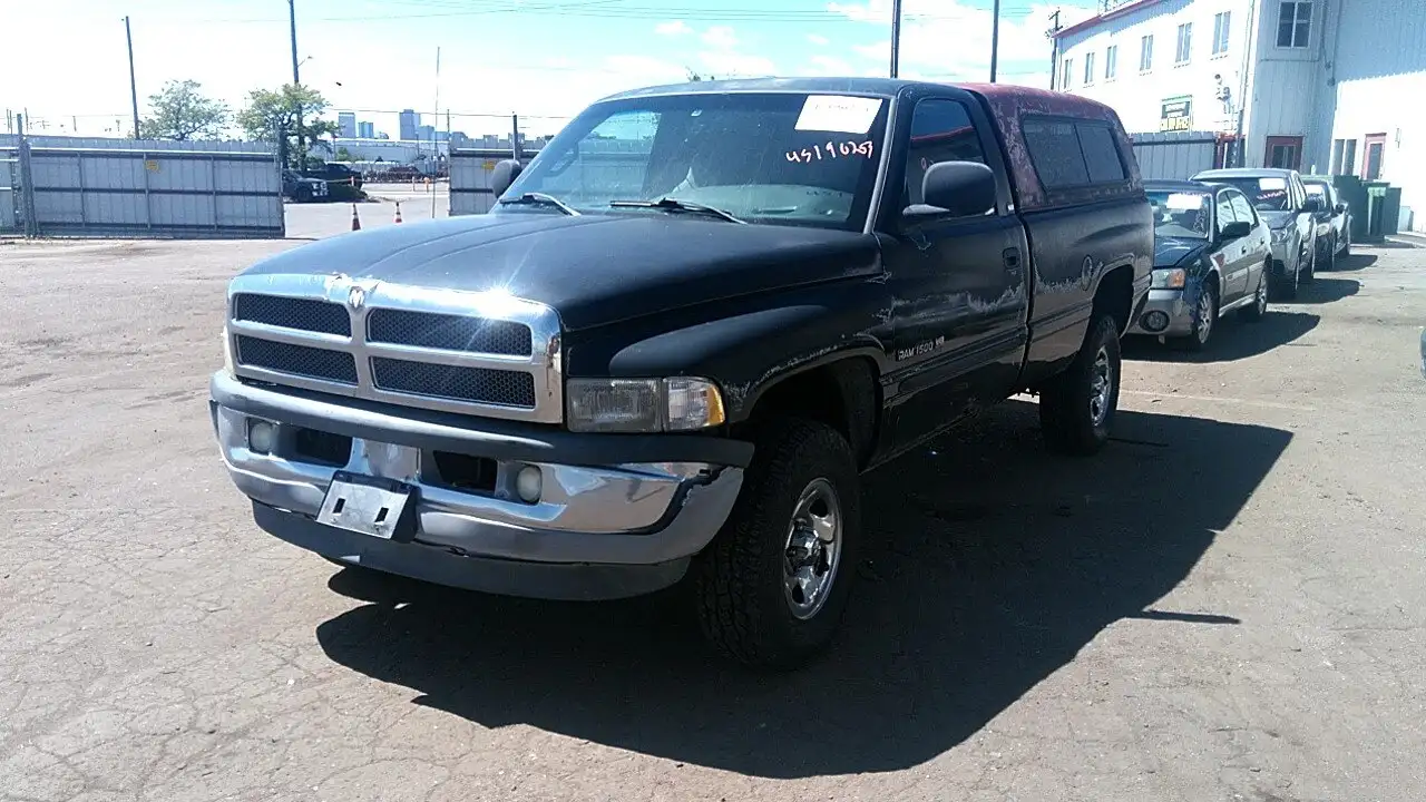 Photo of 2000 Dodge Ram 1500