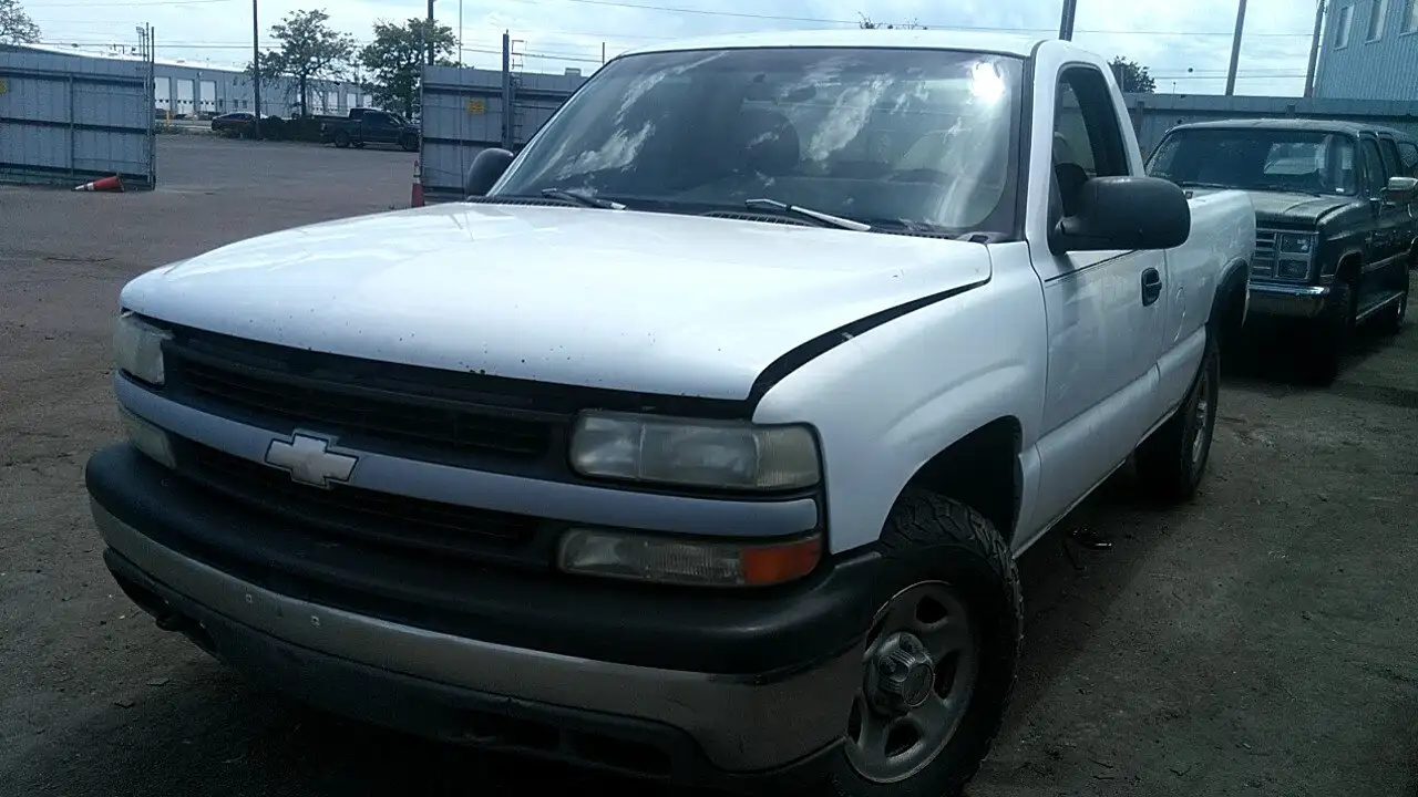 Photo of 2000 Chevrolet Silverado 1500
