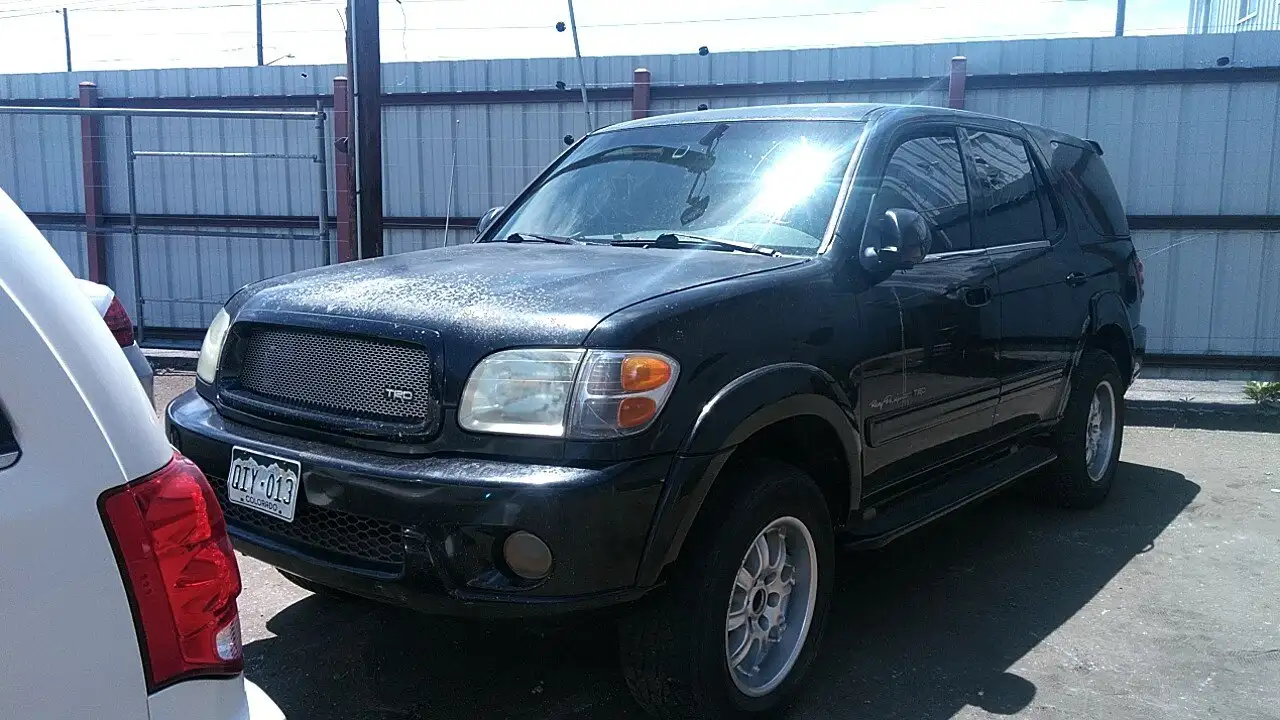 Photo of 2002 Toyota Sequoia