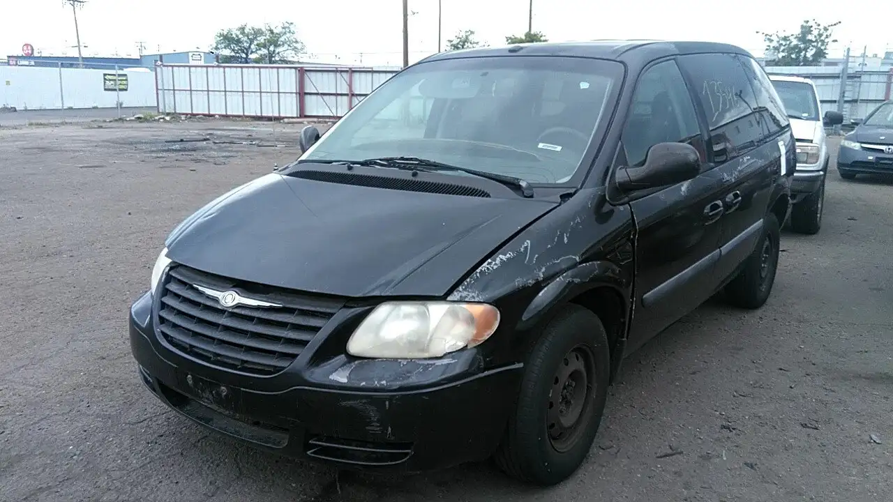 Photo of 2007 Chrysler Town & Country