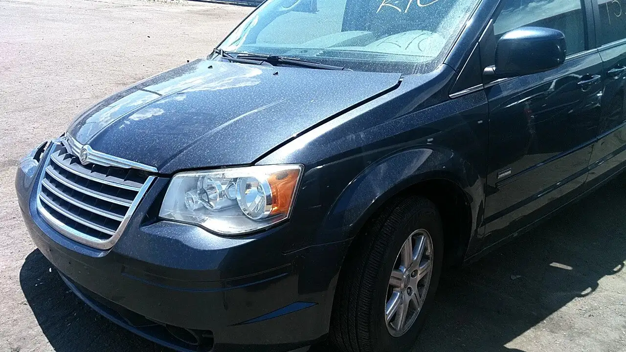 Photo of 2008 Chrysler Town & Country