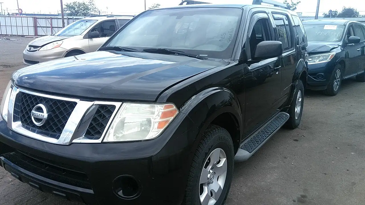 Photo of 2011 Nissan Pathfinder