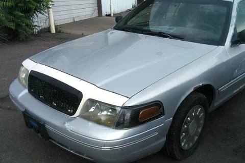 Photo of 2003 Ford Crown Victoria