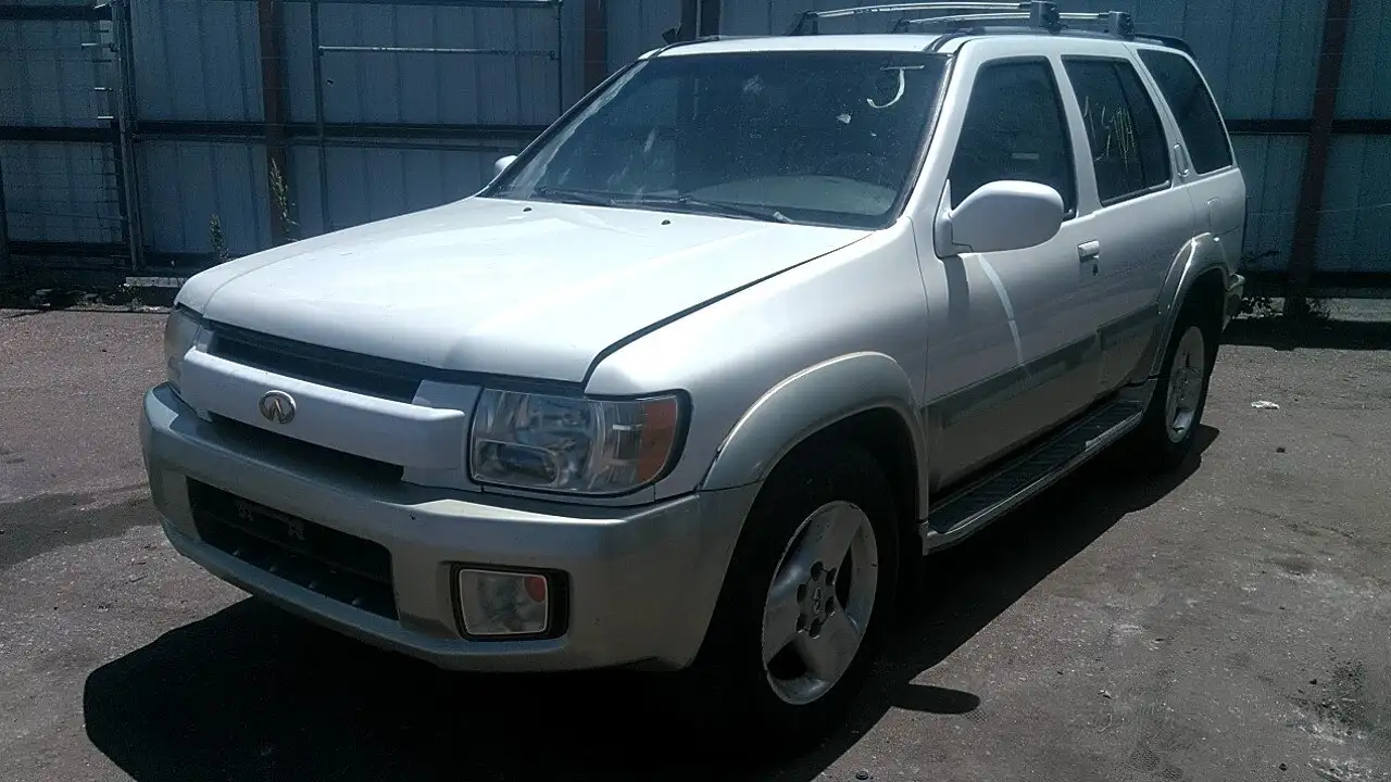 Photo of 2001 Infiniti Qx4