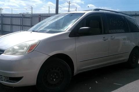 Photo of 2004 Toyota Sienna